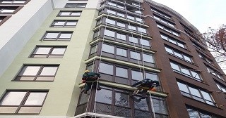 Установка крыши на балкон Киселёвск цена от 1031 руб. м/2.