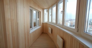 Отделка, остекление, утепление балконов в Киселевске от 207 руб. м/2.